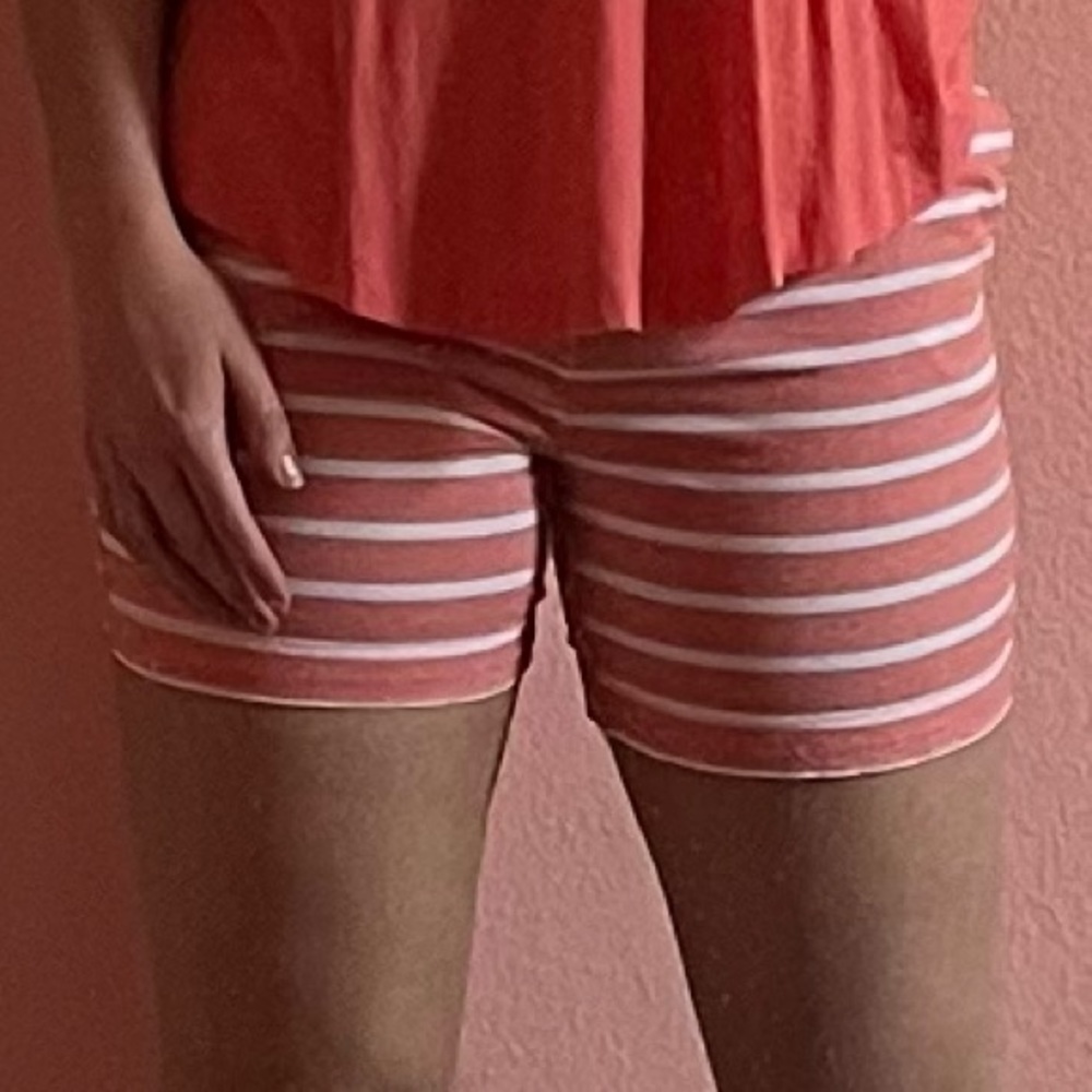 Size 6 Old navy shorts